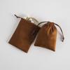 En stock Corsé de Joyería Marrón Bolsa de Franela con Cordón Bolsa de Regalo para Joyería Bolsa de Almacenamiento Bolsa de Embalaje para Auriculares de Joyería Mayoreo