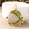 Chaveiro de peixe tropical com strass em desenho animado, pingente de peixe do oceano em metal, decoração para bolsa feminina, chaveiro de presente criativo