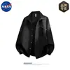 Camisa Listrada de Manga Longa da Marca Nasa Tamanho Grande Masculino Camisa de Estudante Solta e Versátil Casual Jaqueta de Moda de Alta Qualidade