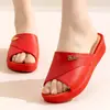 Chinelos de salto alto feminino Verão Outer Wear Sola grossa Moda Casa Antiderrapante Sapatos Mãe Chinelos de cunha social de sola macia
