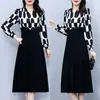 Vestido Moderno Ajustado para Mujer, Nuevo Estilo Otoño 2025, Vestido Largo Negro con Parches Falsos de Dos Piezas que Reduce la Edad