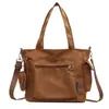 Bolsa Tote Casual Simples de Mão para Mulheres Nova Versátil Bolsa de Ombro para Viagem Grande Capacidade Bolsa Transversal para o Dia a Dia Tendência