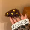 Grampo de Cabelo de Pelúcia Doce Coração Coreano para Outono e Inverno Moda Menina Grampo de Cabelo Diário Clipe Lateral Acessório de Cabelo