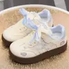 Zapatillas Deportivas para Niñas 2026 Primavera/Otoño Estilo Nuevo Suela Suave de Moda Versátiles Casuales para Niñas Edad Media y Grande Estilo Escolar Zapatillas de Tabla