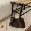 Nuevos Bolsos de Nicho de Gama Alta para Mujer 2025, Bolsos Tote de Gran Capacidad para el Trabajo, Bolsos de Hombro Portátiles de Moda y Versátiles, Modernos