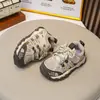 Sapatos de caminhada ao ar livre para crianças, primavera e outono, unissex, antiderrapantes, respiráveis, estilo "dad shoes", adequados para crianças pequenas e bebês