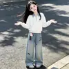 Conjunto de Polo para Niños Grandes, Nuevo Estilo Coreano Primavera/Otoño Sudadera Estilo Universitario y Jeans Dulces de Dibujos Animados Conjunto de Dos Piezas