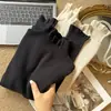 Suéter feminino com borda franzida, blusa base de tricô, novo modelo outono/inverno 2026, top liso, modelagem justa, fornecimento transfronteiriço