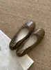 Balé Outono 2026 Sapatos Feijão Francês com Laço Sapatos de Festa Prateados Estilo Plano Sapatos Individuais Vermelhos Femininos Novo