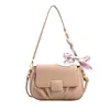 La bolsa popular de este año para mujer 2023 nueva moda coreana bolso de hombro axila Red popular estilo extranjero textura plisada bolso de mujer