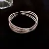 Pulseira Redonda de Aço Titânio Totalmente Cravejada em Diamante Estilo Francês, Pulseira Simples e Fashion de Luxo Leve, Senso de Design, Joia Versátil e Única para Públicos de Nicho
