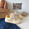 Baikuang, estilo coreano 2023, nuevos zapatos de mujer de alta gama, zapatos de tablero de estrella de moda que combinan con todo, zapatos blancos planos de nicho estilo Hong Kong