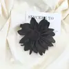 Tecido de Cetim Cor de Rosa com Borda Queimada Estilo Francês Flor Tridimensional em Botão DIY Corsage Acessório de Cabelo Acessórios de Vestuário Peças de Decoração