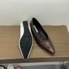 Zapatos de Tacón Bajo Cómodos de Estilo Retro para la Noche, de Gama Alta con Estampado de Leopardo y Punta Fina para Mujer, Nuevo Estilo 2026, Zapatos para el Trabajo y Ropa de Trabajo