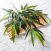Hojas de bambú artificiales, hojas falsas, hojas de bambú de plástico, hojas de bambú individuales, decoración para bodas, jardín de infancia, plantación verde, hojas de bambú con pegamento