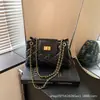 Bolso tote liso para mujer, estilo minimalista, nuevo estilo 2026, bolso de hombro con cadena moderno y sencillo, bolso cruzado y bolso para el trabajo