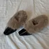 Versão em couro macio~Inverno 2026 Veludo Plus Quente Salto Médio Sapatos Pequenos de Couro Femininos Bico Quadrado Salto Bloco Mocassins Slip-ons Sapatos Peludos