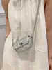 Bolso bandolera estilo Chanel para mujer, estilo mini, de moda, para verano de 2024, con textura de alta gama y múltiples combinaciones, color plateado.