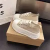 Zapatos de plataforma para mujeres petite 2026, zapatillas casuales de verano de malla blanca transpirable, zapatillas de lona con suela gruesa, punta redonda, que aumentan la altura para mujeres