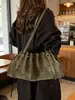 Bolso de Hombro Retro con Pliegues Transfronterizo para Viajes de Negocios para Mujer Nuevo Otoño/Invierno 2026 Gran Capacidad Casual de Hombro o Debajo del Brazo para Mujer