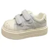 Zapatos Casuales de Lona para Niñas 2026 Lunares Velcro Gato Suela Gruesa Suela Suave Transpirable Versátil Bonito Primavera/Otoño Nuevo Lindo