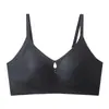 Ropa interior sin costuras, transpirable, cómoda, con soporte suave, push-up y levanta busto para mujer, gel de gel anti-caída, sujetador sin varillas al por mayor