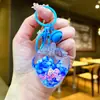 Contas Brilhantes Luminosas Frasco de Areia Líquida Morango Chaveiro Mochila de Estudante Crianças Pingente de Fruta Pequeno Ornamento para Pendurar Estilo Ins