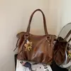 2026 Nova Bolsa de Ombro Único com Pingente de Estrela Rosa Feminina Estilo Coreano Bolsa de Mão de Renda Fofa Bolsa Tote para Comute de Estudante