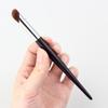 Serie Ébano M08 pincel para corrector de dedos de cabeza oblicua yema del dedo pockmark ojo negro pulgar pincel de maquillaje de ocultación sin costuras