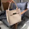 Bolso Sencillo de Cuero Tipo Cubo con Patrón de Lichi, Bolso Tote Pequeño para Mujer, Nuevo Estilo 2026, Bolso Tipo Cesta de Mercado, Bolso de Hombro y Cruzado