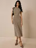 Vestido Longo Casual Color Block Listrado com Amarração na Cintura e Gola Redonda de Manga Curta para Mulheres - Europa e América - Amazon Fashion 2026