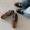 2026 Nuevo Estilo Mocasines Franceses Retro de Punta Redonda con Hebilla Metálica para Mujer, Zapatos Pequeños de Cuero Estilo Británico, Cómodos para Mujer