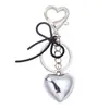 Llavero de Lazo de Corazón Simple Versátil Colgante de Llavero de Corazón de Metal Adorno para Llave de Coche Mochila