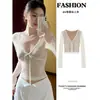 Blusa de encaje blanca con cuello en V para mujer, sofisticada y elegante, camisa base de manga larga, sexy y pura, adecuada para principios de otoño e invierno, atuendo estilo coreano