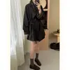 2026 Nuevo Gabardina Khaki de Alta Gama para Mujer Corta Petite Holgada Adelgazante Estilo Británico Chaqueta con Cinturón para Mujer