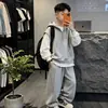 Conjunto de chaleco con capucha y sudadera para niño de otoño, nueva colección primavera/otoño 2026, conjunto casual de tres piezas para niños mayores, disponible para envío directo transfronterizo