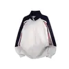 Chaqueta retro americana de moda con bloques de color y cuello alto para hombres y mujeres, adecuada para parejas, primavera y otoño, con tres rayas, elegante y versátil