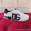 Tênis Casuais Esportivos D de Couro Genuíno de Alta Qualidade para Homens Tendência Sapatos Baixos de Couro para Homens Sapatos de Couro de Comércio Exterior Tendência Feminina