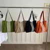 Bolso tote de lona retro, casual y espacioso para mujer, nuevo estilo 2026, bolso de hombro moderno, ligero y a la moda, adecuado para ir al trabajo