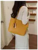 Bolso de mano tejido de alta gama de nicho transfronterizo para mujer, nuevo de verano 2026, gran capacidad, con cuentas, para ir al trabajo, de un solo hombro