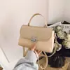 Bolsa de Ombro Fashion para Mulheres 2026 Nova Bolsa Vintage de Axila para Mulheres Outono e Inverno Bolsa Quadrada Pequena de Alta Qualidade Bolsa Transversal