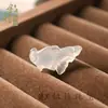 Collar de Calcedonia Blanca Natural de Alta Calidad con Colgante 3D de Ciervo, Gato y Mariposa de Ágata, Mismo Estilo que en Xiaohongshu, Colgante de Jade