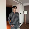 Directo del fabricante: Camiseta de punto de manga larga a rayas para hombre, de estilo americano moderno y corte relajado, un top versátil y casual estilo Henley