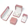 Caja de joyería octagonal de terciopelo de lujo de alta gama, caja de embalaje para collares de almacenamiento de joyería, caja de regalo para joyería con borde dorado y cierre dorado