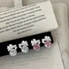 Brincos de Flor Branca Tridimensional com Zircônia Colorida para Mulheres, Simples e Estilosos, Modernos e na Moda, Brincos Elegantes para o Dia a Dia