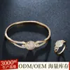 Pulsera de Alto Gama Estilo Europeo Incrustada con Diamantes para Mujer, Pulsera de Moda Simple y de Lujo Ligero con Diseño de Nicho Trendy, En Stock Dorado