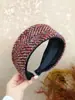 Nova Faixa de Lã Larga de Inverno de Alta Qualidade, Design de Coroa Alta, Estilo Casual para Sair, Acessório de Cabelo Vintage e Elegante Estilo Chanel