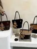 Nuevos Dijes para Bolsos Mini Simples Sensación de Alta Gama Bolsos de Tote Perezosos para Vacaciones para Mujeres Otoño Invierno Bolsos de Mano Retro