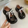 Zapatos Planos de Cuero para Niñas con Encaje de Perlas y Mariposas, Estilo Princesa, Novedad Otoño 2026, Antideslizantes, Suela Suave, para Actuación