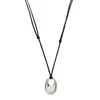 Collar Colgante Oval Hueco Pintado en Spray Minimalista de Moda Cadena para Clavícula Estilo Fresco de Personalidad Accesorio Versátil de Nicho